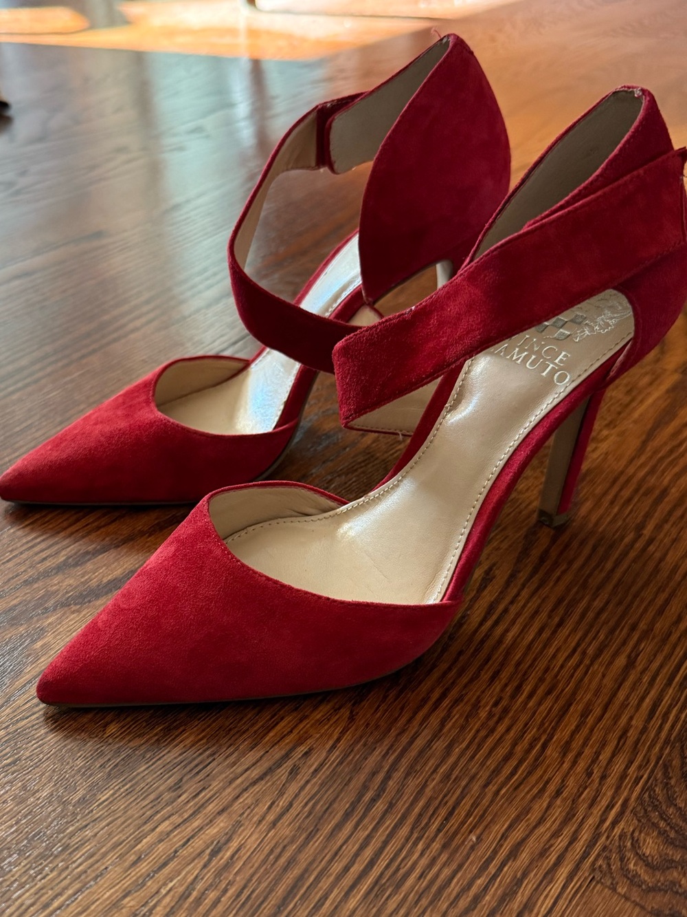 Vince Camuto Red Suede D'Orsay Pointed-Toe Heels with Ankle Strap size 6 EUC